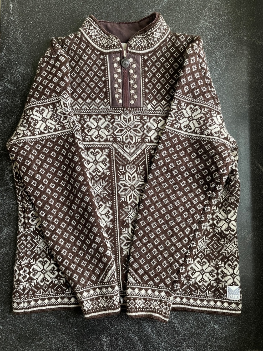 EUC Dale of Norway Women’s Size XL Peace Sweater Cream Brown Quarter Zip Nordic